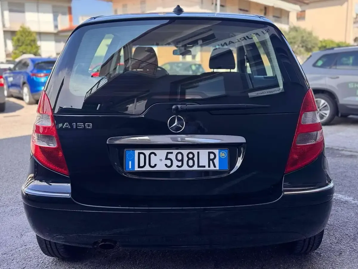 Usata Mercedes A150 Elegance 95 CV (69 kW) 2006 Nero Monovolume