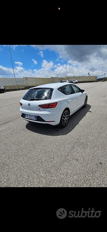 Usata Seat Leon FR 131 CV (96 kW) 2019 Bianco Berlina