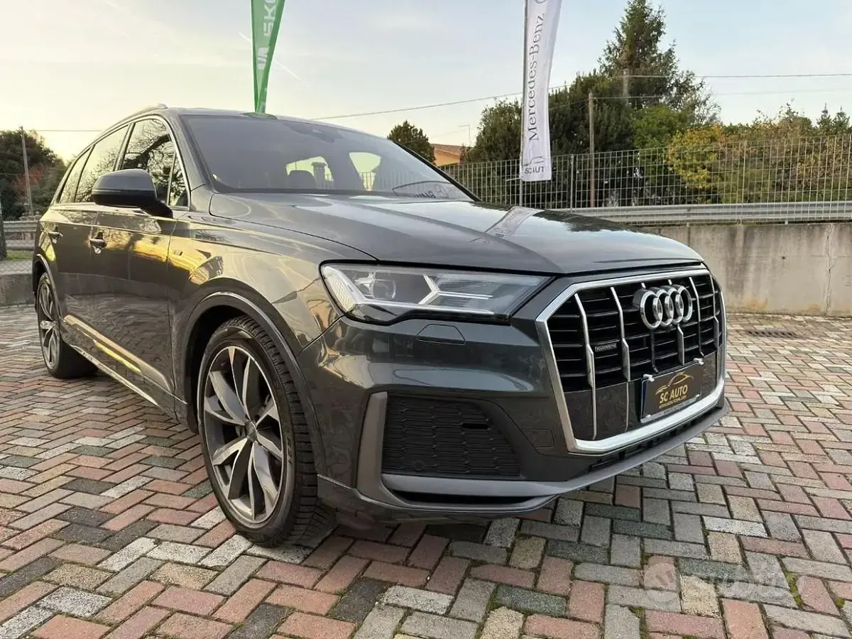 Usata Audi Q7 Sport 286 CV (210 kW) 2020 Grigio SUV