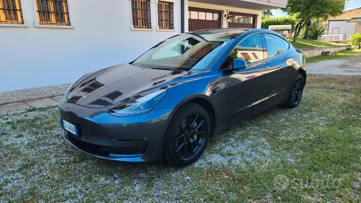Usata Tesla Model 3 Long Range AWD 152 kW (208 CV) 2021 Berlina