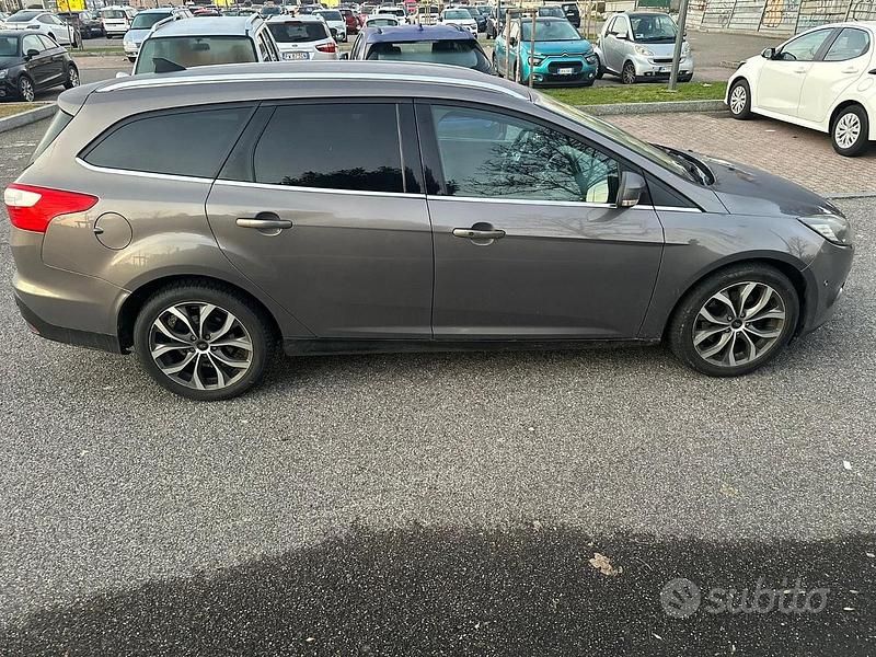 Brugt Ford Focus 116 HK (85 kW) 2013 Grå Stationcar