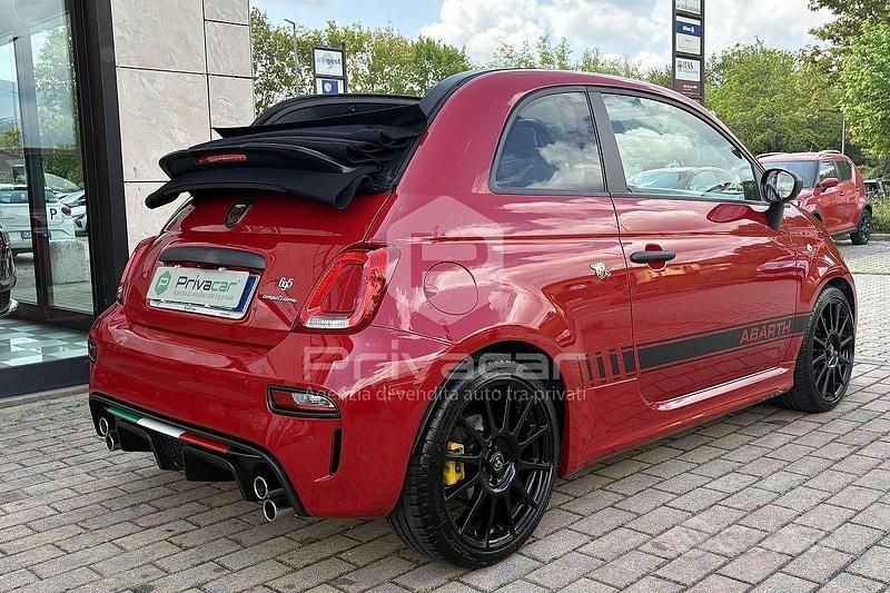 Usata Abarth 695C 180 CV (132 kW) 2024 Rosso Cabrio
