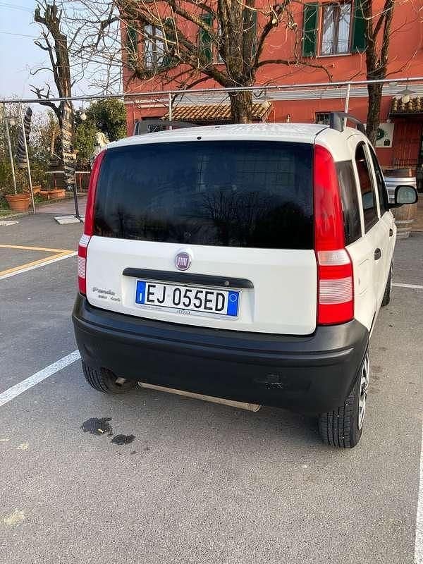 Usata Fiat Panda 4x4 69 CV (50 kW) 2011 Bianco Utilitaria