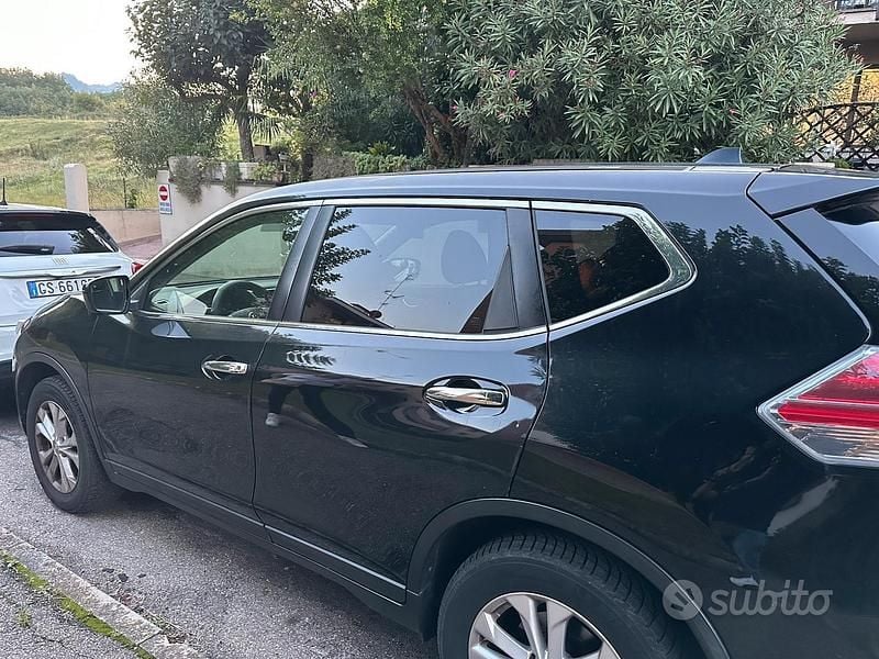 Usata Nissan X-Trail 131 CV (96 kW) 2017 Nero SUV