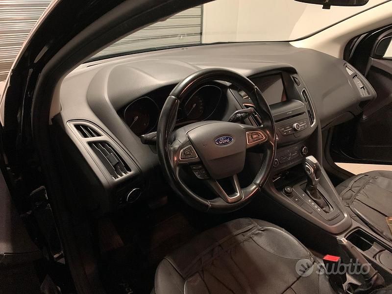 Usata Ford Focus 120 CV (88 kW) 2018 Nero Berlina