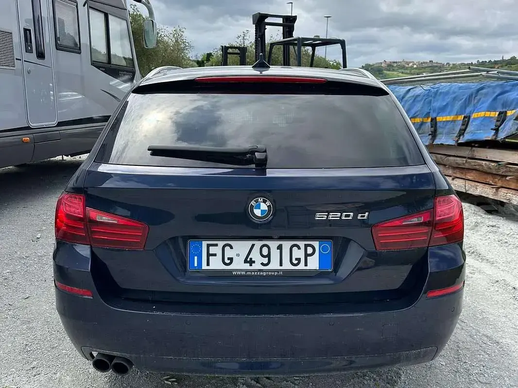 Usata BMW 520 190 CV (139 kW) 2016 Blu/azzurro Station wagon