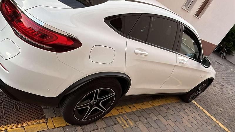 Usata Mercedes GLC300e Premium Plus 211 CV (155 kW) 2020 Coupé