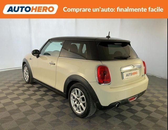 Begagnad Mini ONE 102 HK (75 kW) 2016 Vit Halvkombi