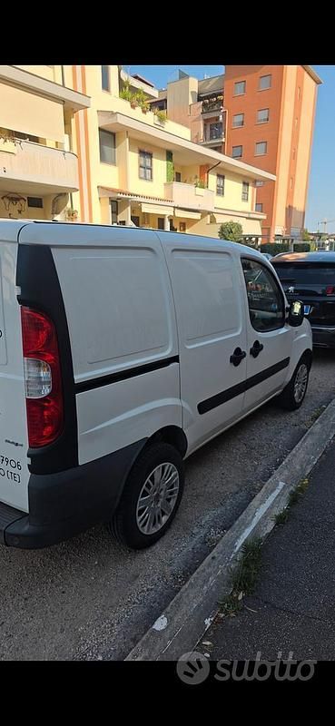 Usata Fiat Doblò 2009 Bianco Monovolume