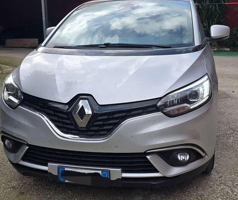 Usata Renault Grand Scénic IV 120 CV (88 kW) 2019 Argento Monovolume