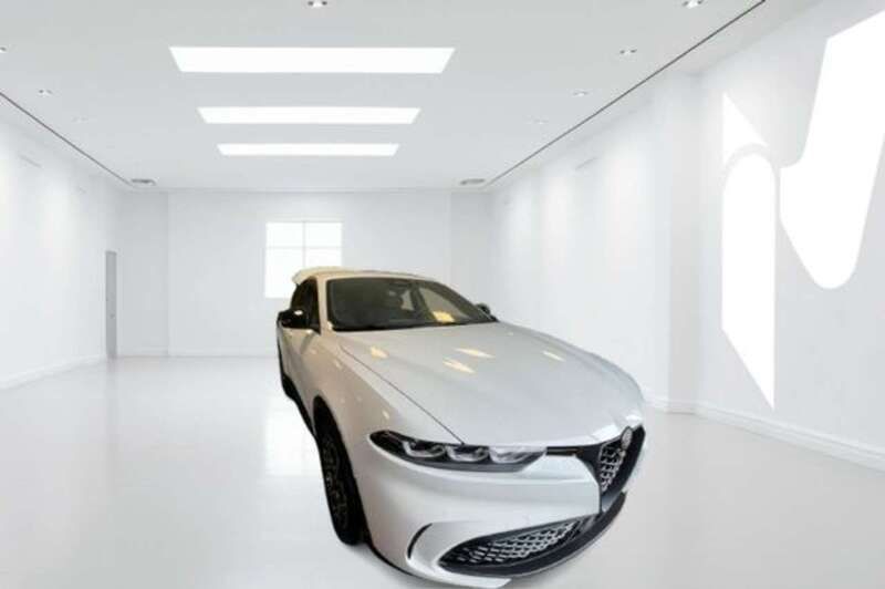 Usata Alfa Romeo Tonale Sprint 160 CV (117 kW) 2024 Bianco alfa SUV