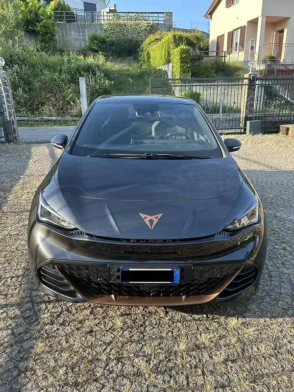 Usata Cupra Born e-Boost 169 kW (231 CV) 2023 Grigio Utilitaria