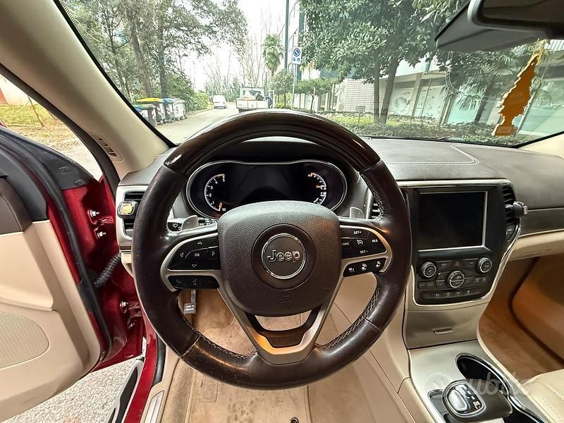 Usata Jeep Grand Cherokee Overland 250 CV (183 kW) 2014 Rosso SUV