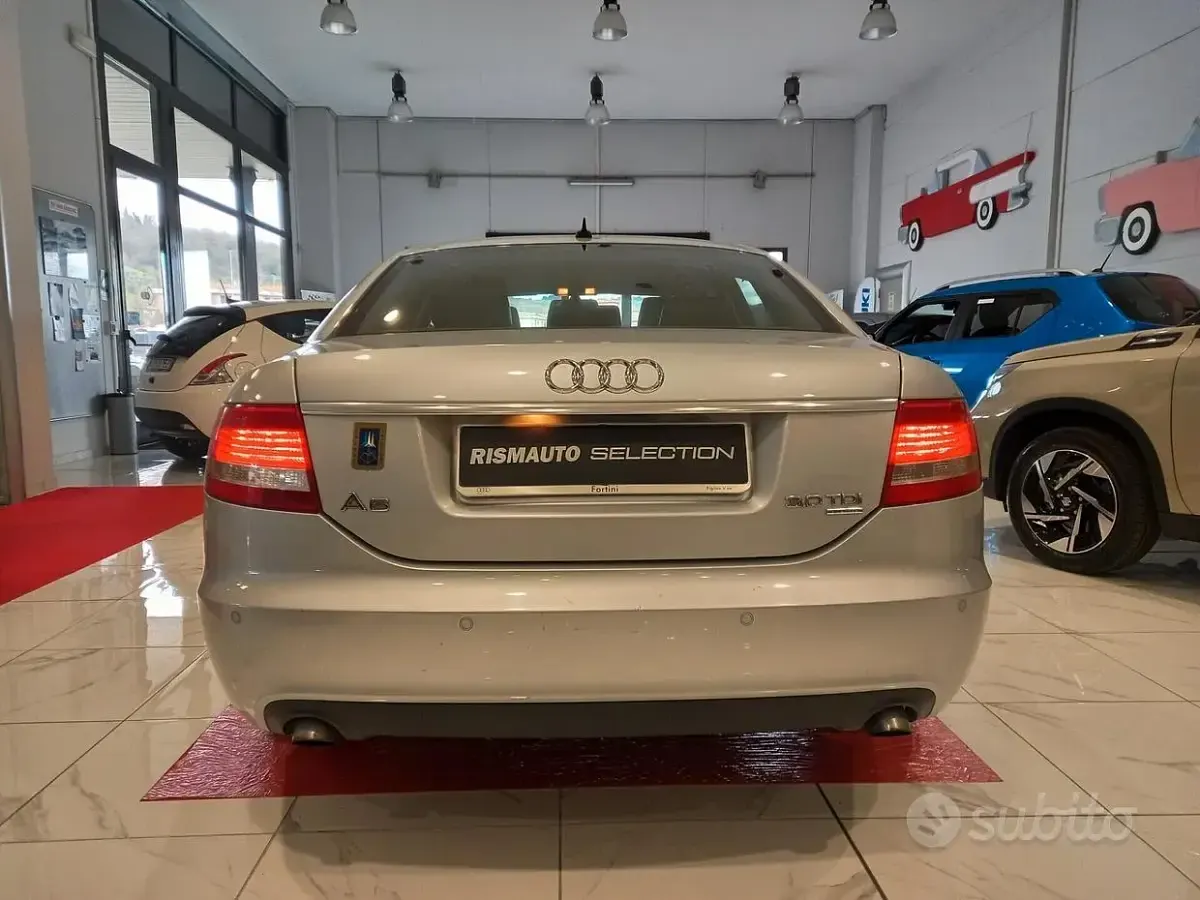 Usata Audi A6 224 CV (164 kW) 2005 Grigio Berlina