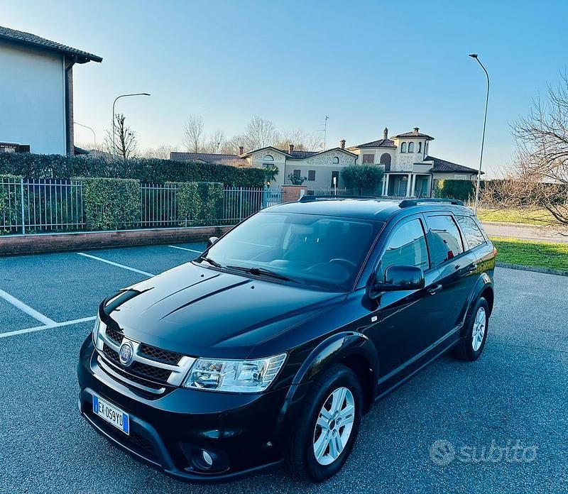 Usata Fiat Freemont 140 CV (102 kW) 2014 Nero SUV