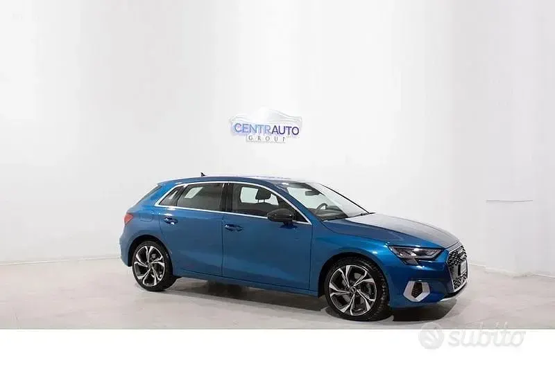 Usata Audi A3 Advanced 149 CV (109 kW) 2021 Blu Berlina