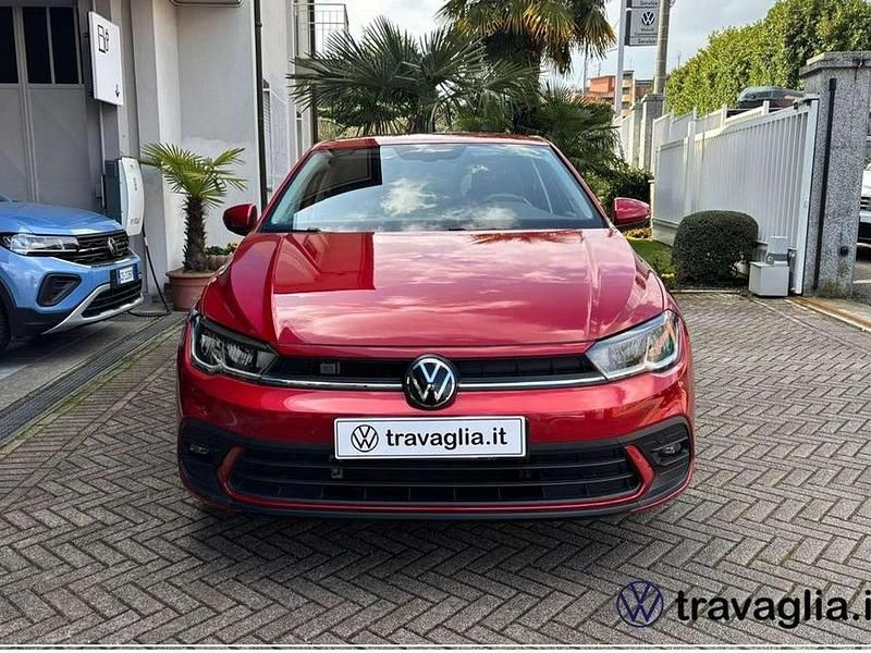 Usata VW Polo Life 95 CV (69 kW) 2023 Kings red metallizzato Utilitaria