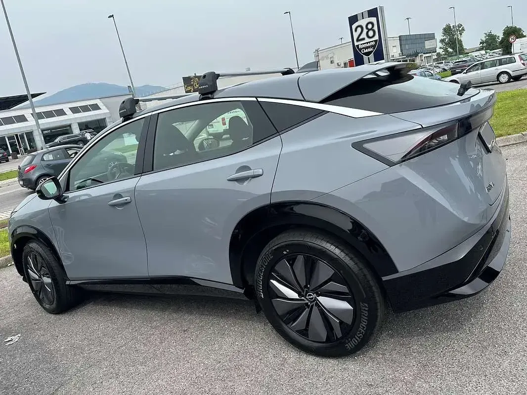 Używany Nissan Ariya 44 kW (61 KM) 2024 Szary SUV