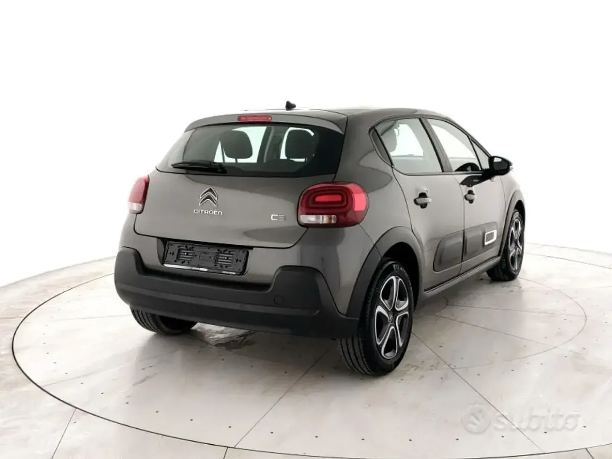 Usata Citroën C3 PureTech 83 CV (61 kW) 2024 Grigio Monovolume