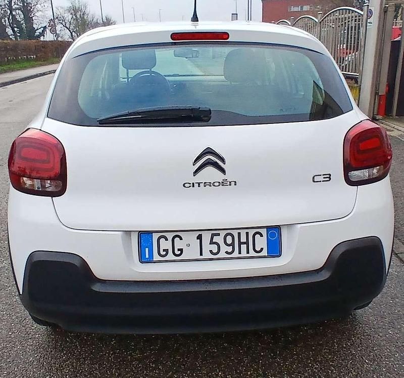 Usata Citroën C3 102 CV (75 kW) 2021 Vernice pastello Furgone