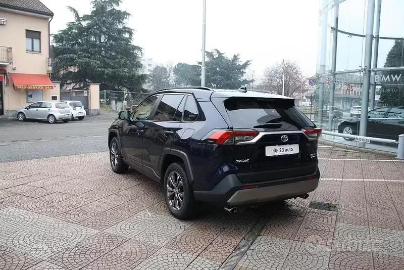 Usata Toyota RAV4 Hybrid 222 CV (163 kW) 2022 Blu SUV
