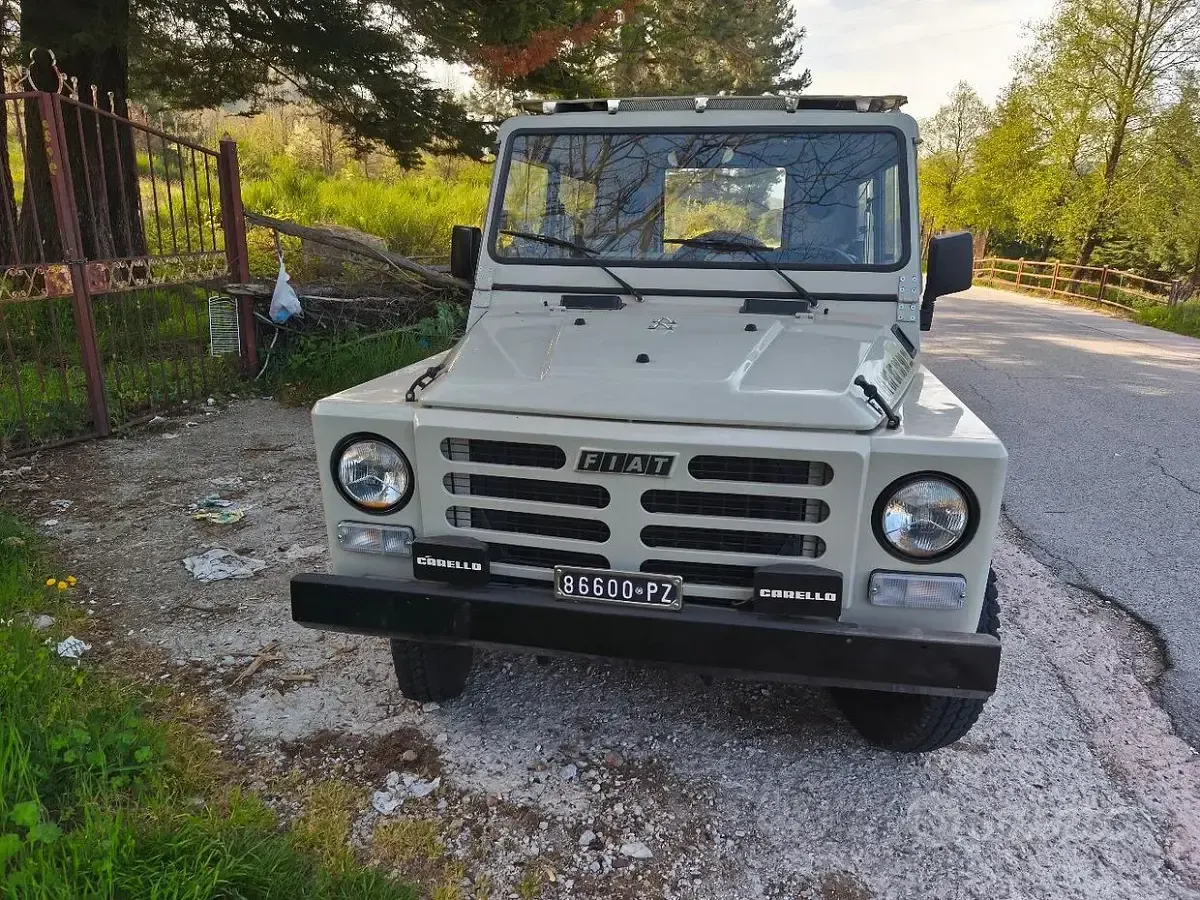 Usata Fiat Campagnola 80 CV (58 kW) 1981 Grigio SUV