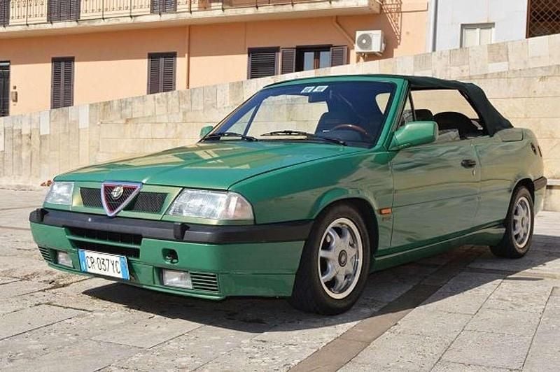 Usata Alfa Romeo 33 Quadrifoglio Verde 129 CV (94 kW) 1993 Verde Cabrio