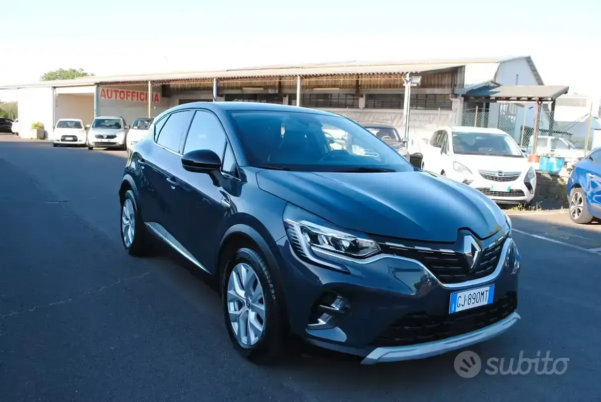 Usata Renault Captur Techno 140 CV (102 kW) 2022 Blu SUV
