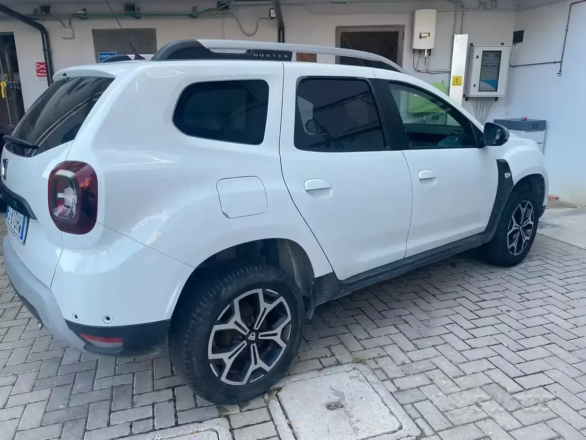 Usata Dacia Duster 114 CV (83 kW) 2018 Bianco SUV