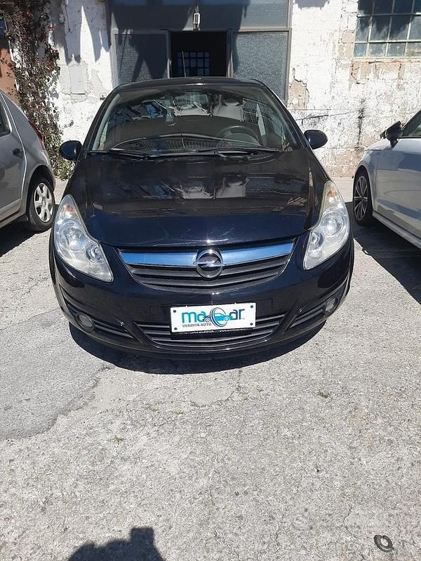 Usata Opel Corsa Cosmo 95 CV (69 kW) 2011 Nero Utilitaria