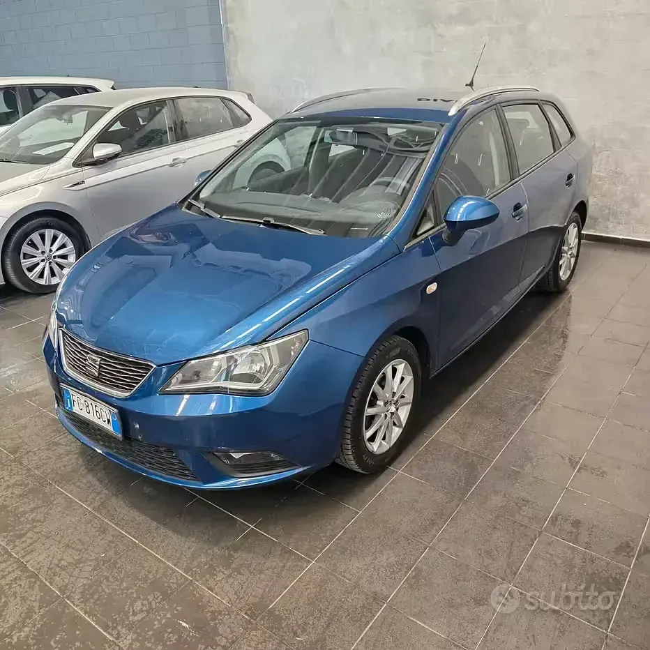 Usata Seat Ibiza ST CONNECT 75 CV (55 kW) 2015 Blu Station wagon