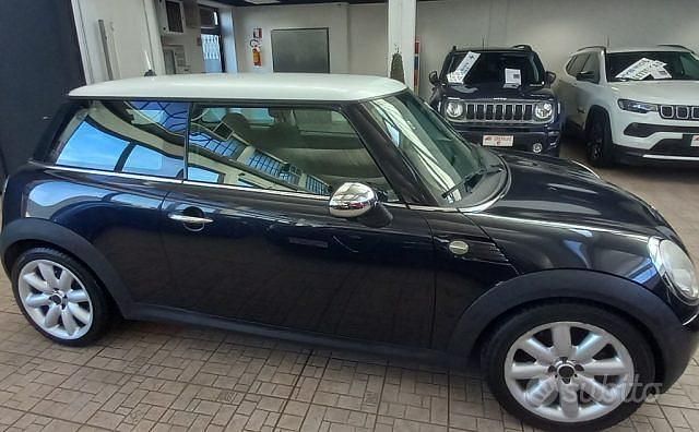 Usata Mini ONE 95 CV (69 kW) 2007 Grigio Utilitaria