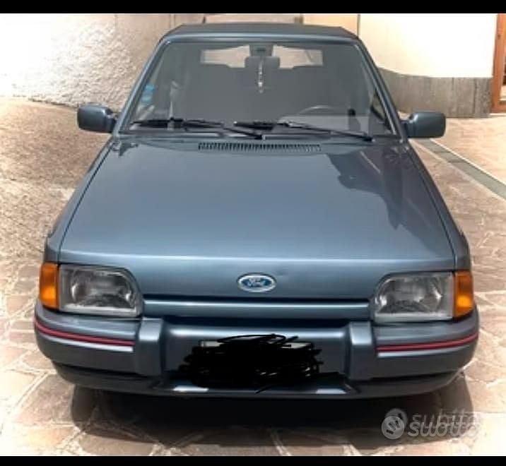 Begagnad Ford Escort Cabriolet 1990 Cab