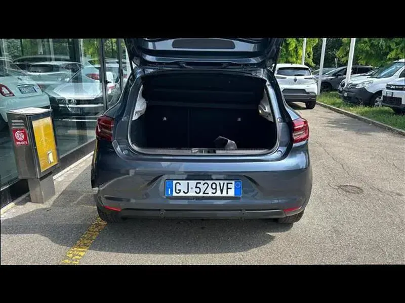 Usata Renault Clio Evolution 145 CV (106 kW) 2022 Grigio scuro Utilitaria