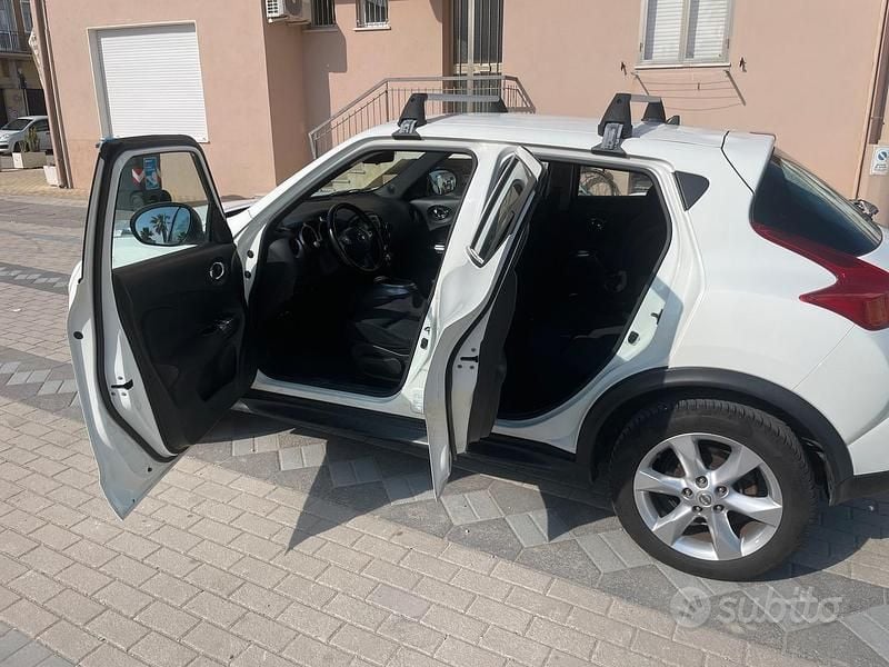 Usata Nissan Juke Acenta 117 CV (86 kW) 2011 Bianco SUV
