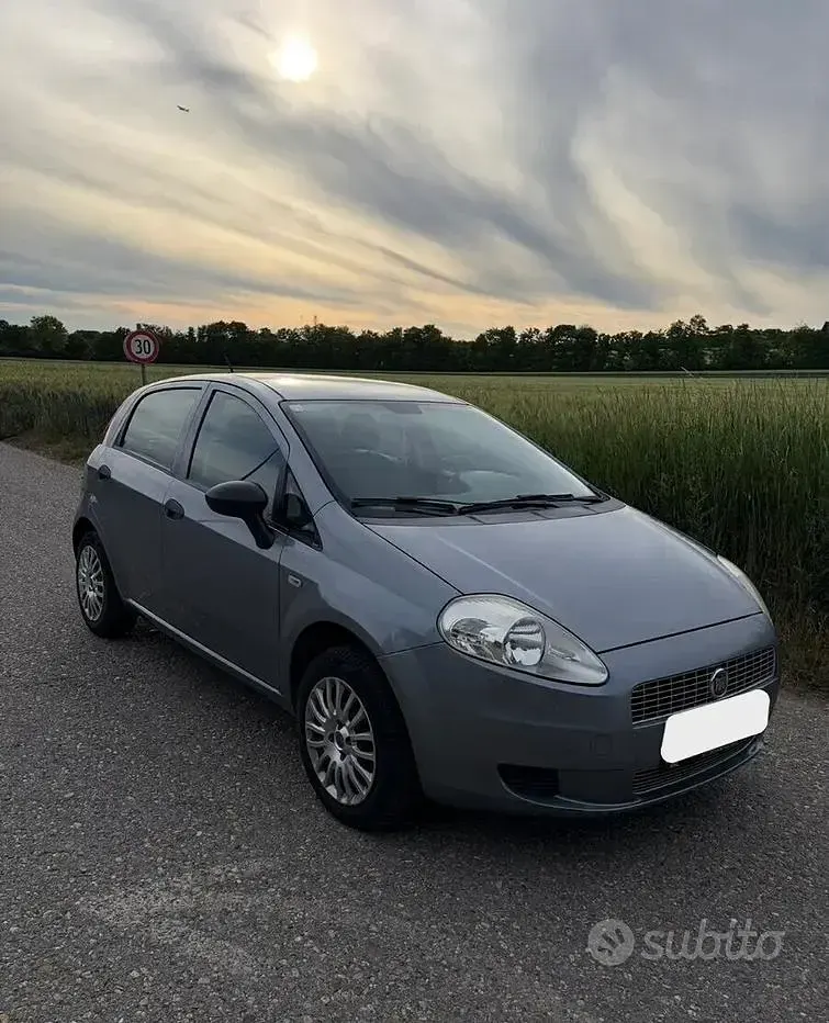 Usata Fiat Grande Punto Dynamic 65 CV (47 kW) 2008 Utilitaria