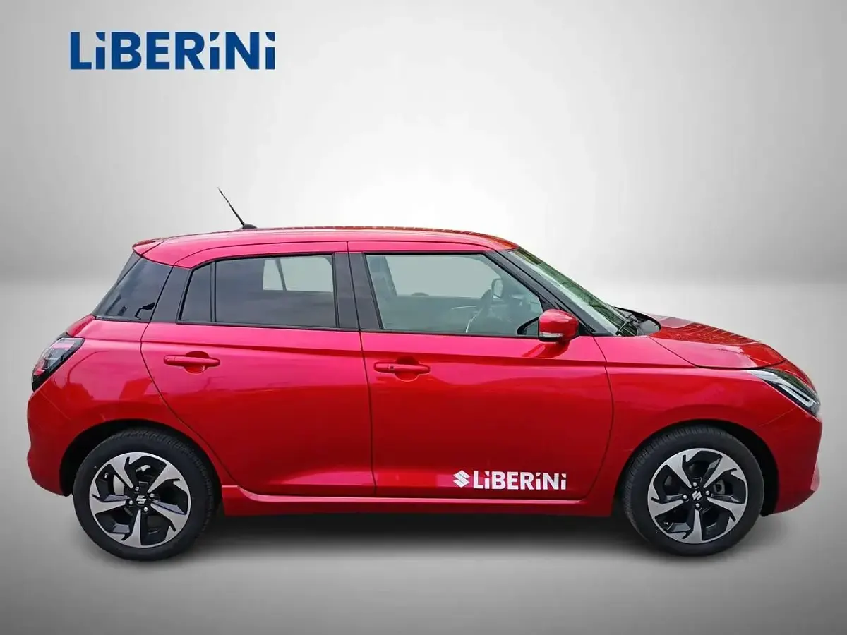 Usata Suzuki Swift 83 CV (61 kW) 2025 Rosso Utilitaria