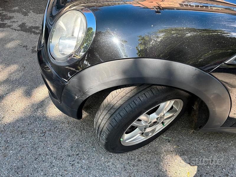 Usata Mini ONE 75 CV (55 kW) 2011 Nero Utilitaria
