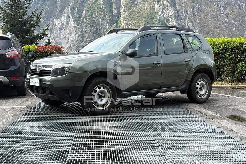 Usata Dacia Duster Lauréate 110 CV (80 kW) 2013 Grigio SUV