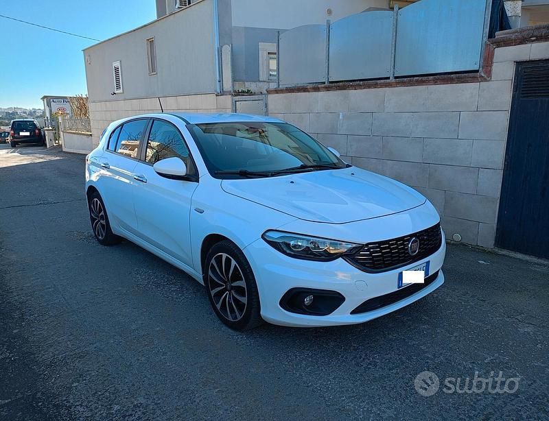 Usata Fiat Tipo Lounge 95 CV (69 kW) 2020 Bianco Berlina