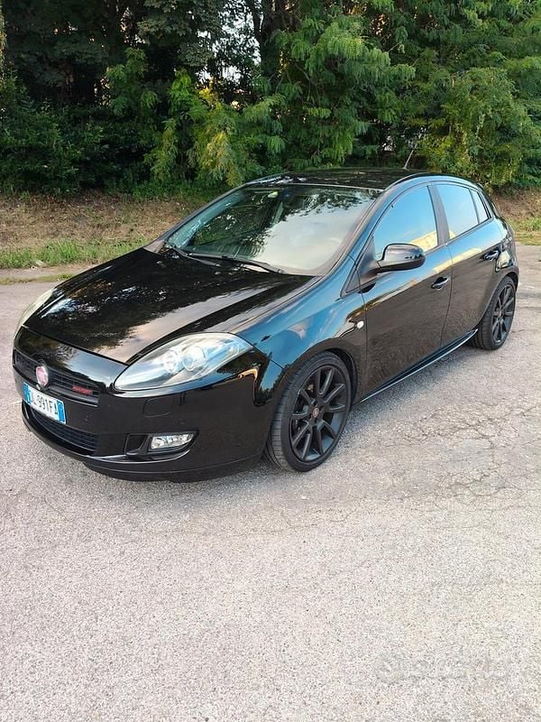 Usata 2007 Fiat Bravo Sport Due volumi | 4000 € (Molto cara) - Immagine 1/4