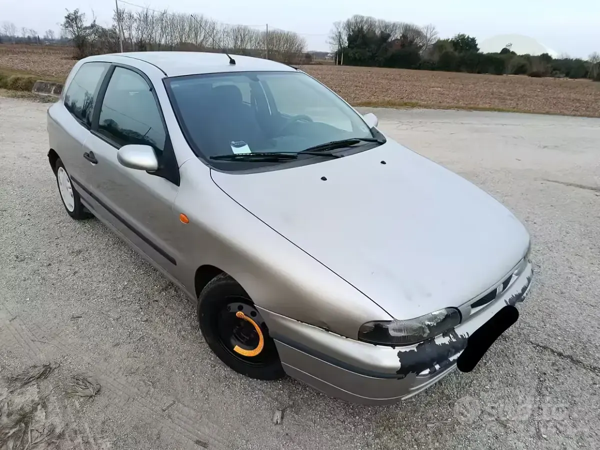 Usata Fiat Bravo 80 CV (58 kW) 2001 Grigio Utilitaria
