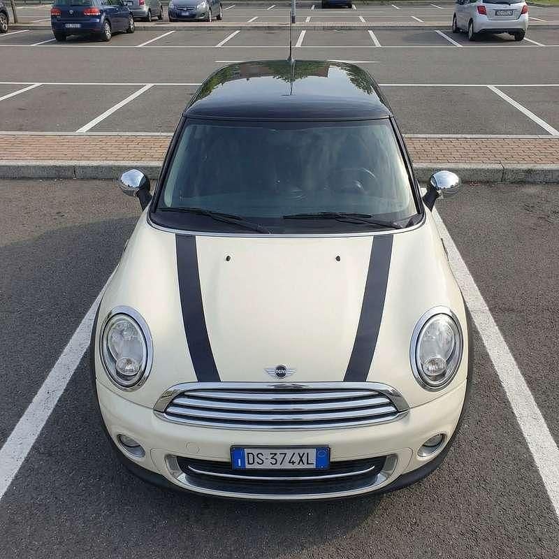Usata Mini ONE 95 CV (69 kW) 2009 Beige Utilitaria