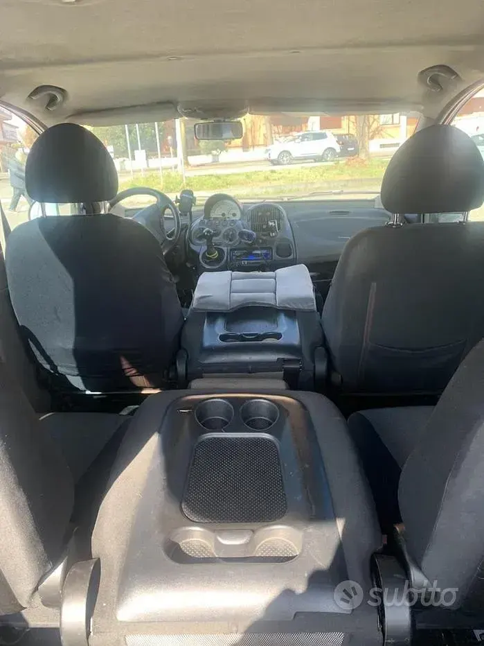 Usata Fiat Multipla 103 CV (75 kW) 2007 Rosso Monovolume