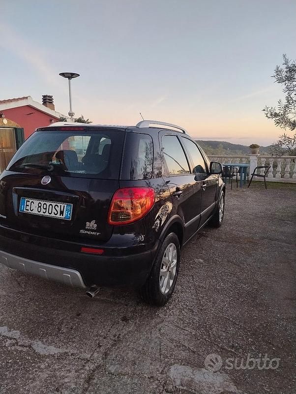 Usata Fiat Sedici 135 CV (99 kW) 2010 Nero SUV