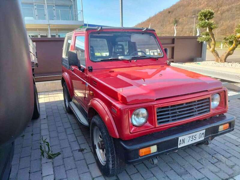 Usato 1990 Suzuki Samurai 1.0 Benzin 45 CV (4.000 €)