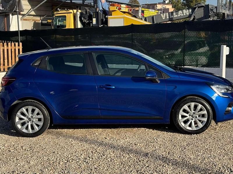 Usata Renault Clio V Edition One 101 CV (74 kW) 2020 Blu sky Berlina
