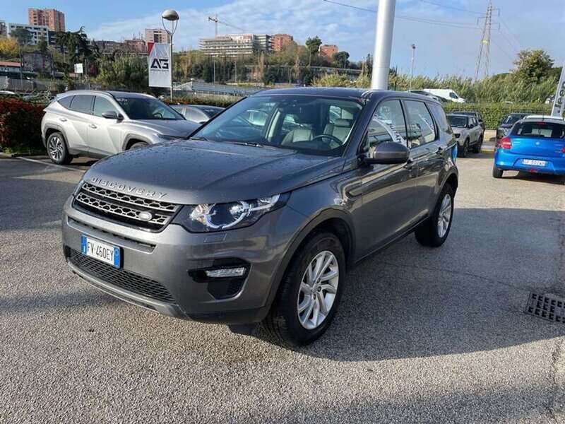 Grigio Usata 2019 Land Rover Discovery Sport Pure SUV | 16.900 € (Super prezzo) - Immagine 1/4