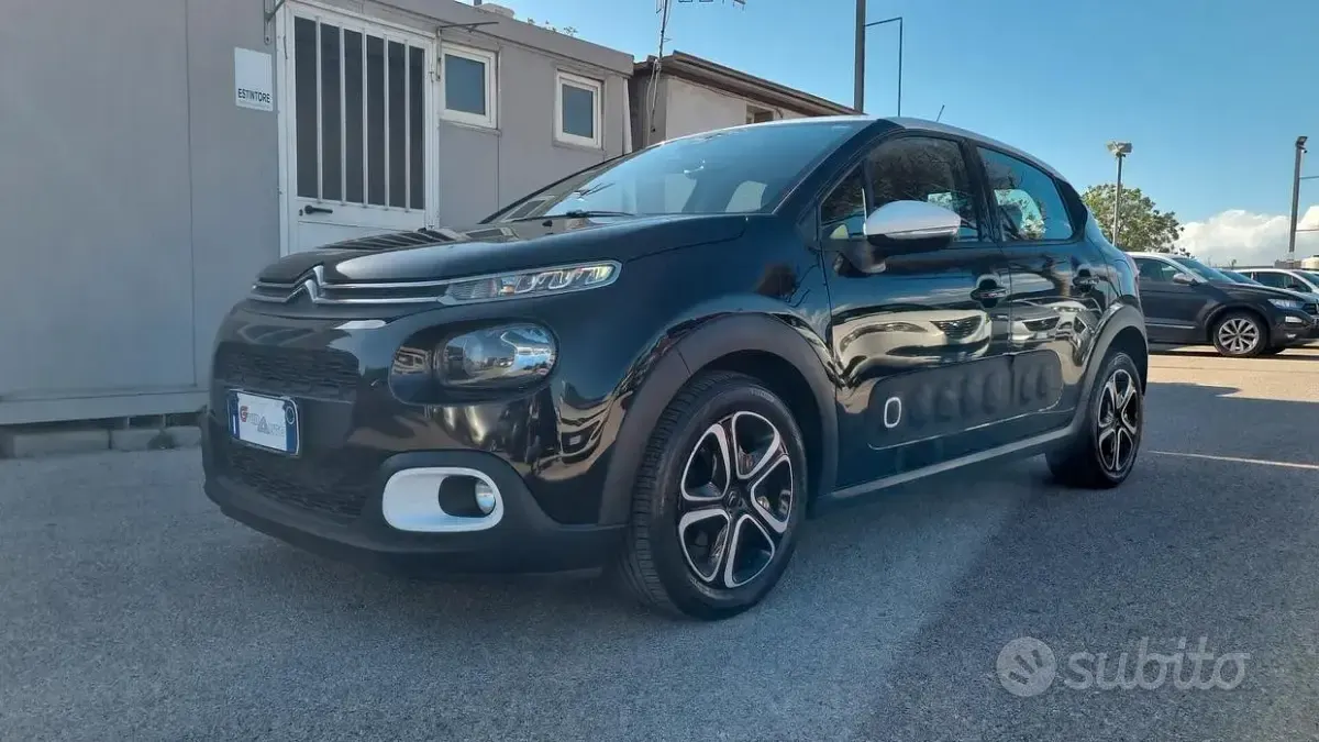 Usata Citroën C3 Shine 75 CV (55 kW) 2017 Nero Berlina