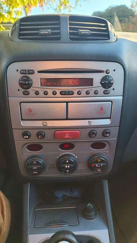 Usata Alfa Romeo 147 Exclusive 120 CV (88 kW) 2006 Grigio Utilitaria